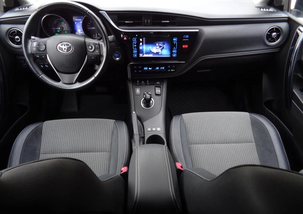 Toyota Auris cena 55900 przebieg: 212000, rok produkcji 2015 z Częstochowa małe 667